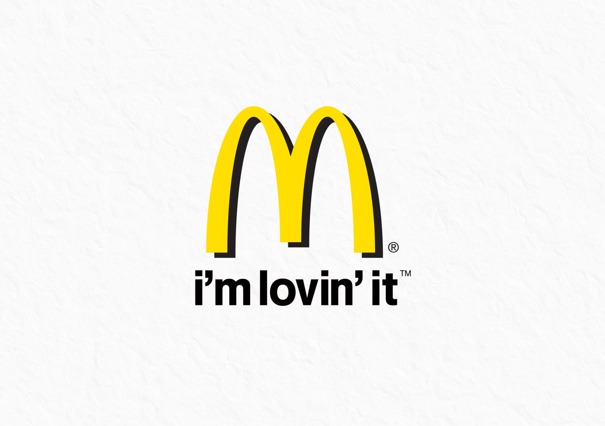 Духи макдональдс. Макдоналдс слоган. Слоган компании макдональдс. Макдональдс с логотипом м. Лозунг Макдональдса.
